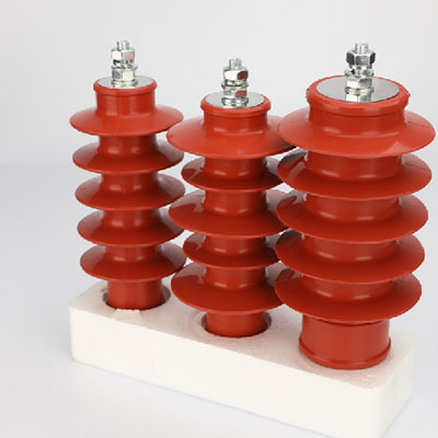 �������������ĶԱȣ����������ң�